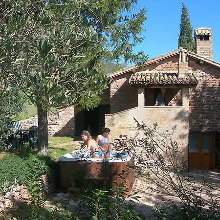 Cuore La Madreselva A Сasa de vacaciones Spello